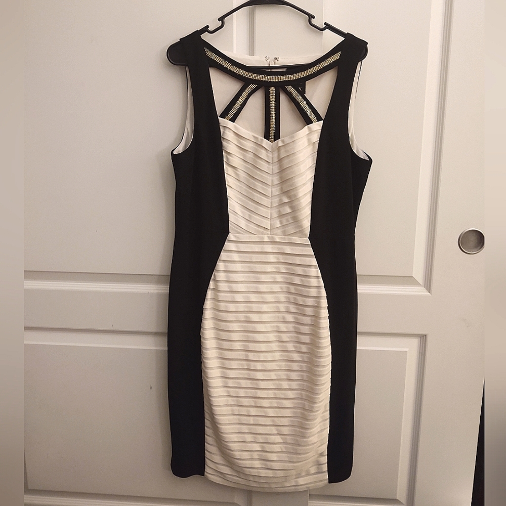 Size 14 Jax Black, Cream & Gold Bodycon Midi Dress